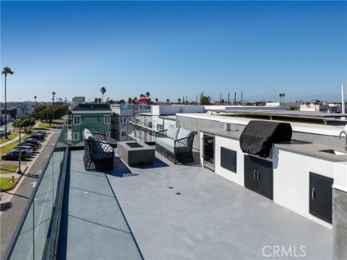 16811  14th  , Sunset Beach, CA