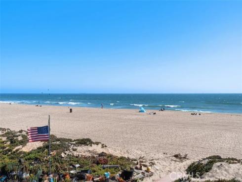 17027 S Pacific   Avenue, Sunset Beach, CA