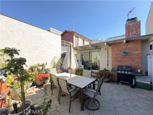 48 B Surfside Avenue , Surfside, CA
