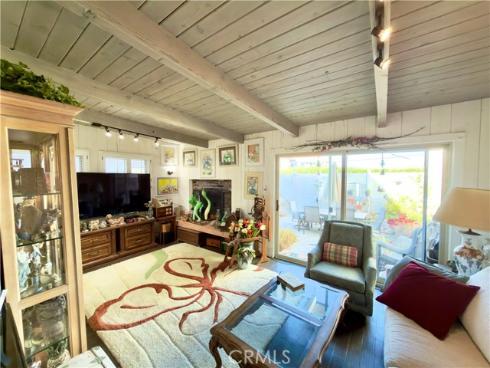 48 B Surfside Avenue , Surfside, CA