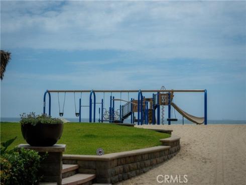48 B Surfside Avenue , Surfside, CA