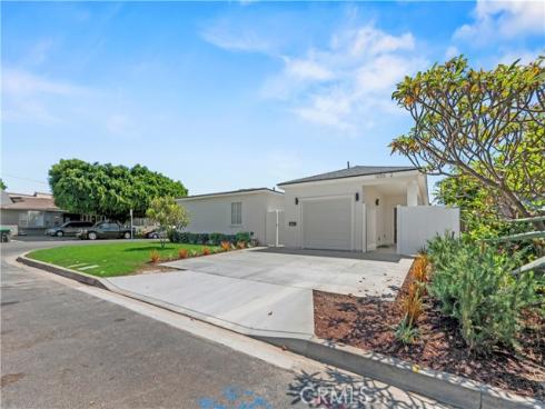 1056  Walter   Avenue, Tustin, CA