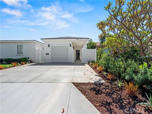 1056  Walter   Avenue, Tustin, CA