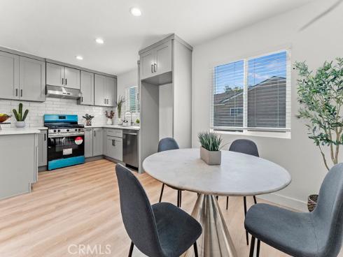 1056  Walter   Avenue, Tustin, CA