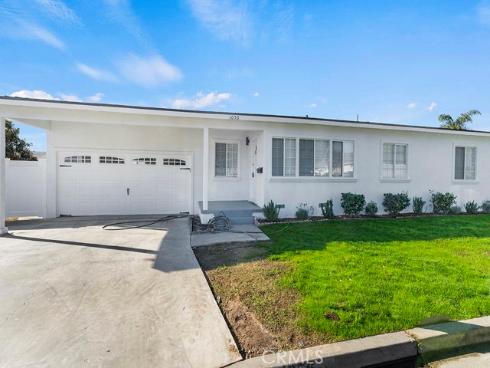 1056  Walter   Avenue, Tustin, CA