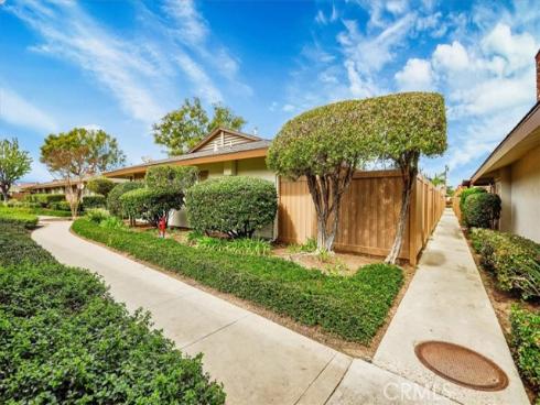 13902 Yorba 14C , Tustin, CA