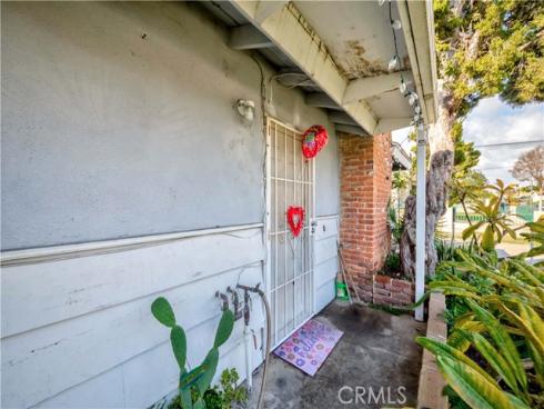 15821  S Myrtle  , Tustin, CA