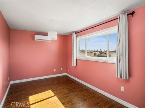 473 E 1st , Tustin, CA