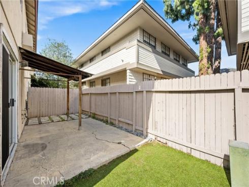 473 E 1st , Tustin, CA