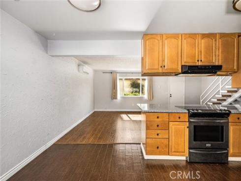 473 E 1st , Tustin, CA