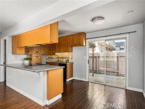 473 E 1st , Tustin, CA