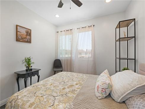 1722  Mitchell  172 , Tustin, CA