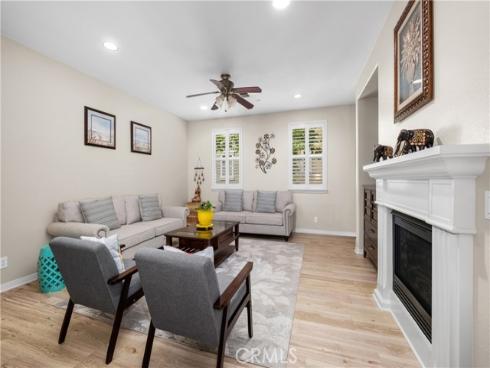 1413 Manchester Way, Tustin, CA