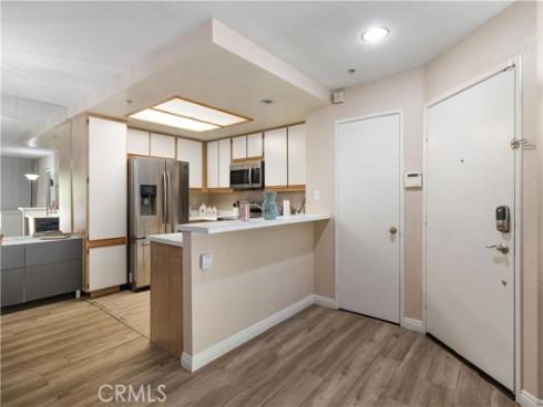 2800  Keller  239 , Tustin, CA