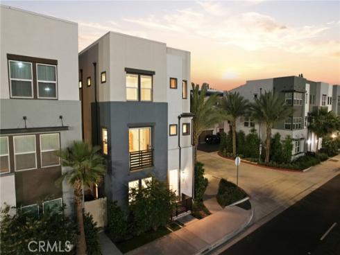 133  Jessup  , Tustin, CA