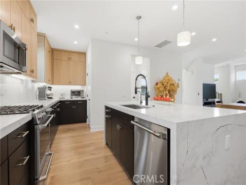 133  Jessup  , Tustin, CA