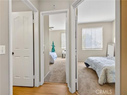 2329  Sunningdale  , Tustin, CA