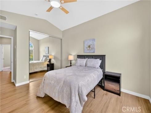 2329  Sunningdale  , Tustin, CA