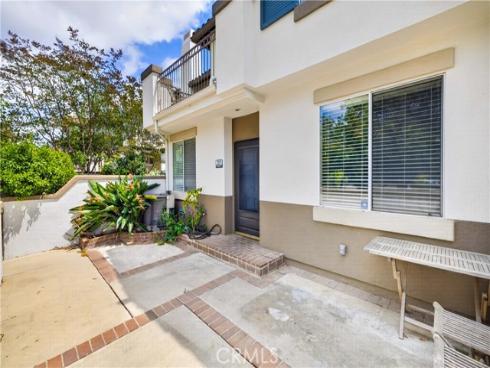 2329  Sunningdale  , Tustin, CA