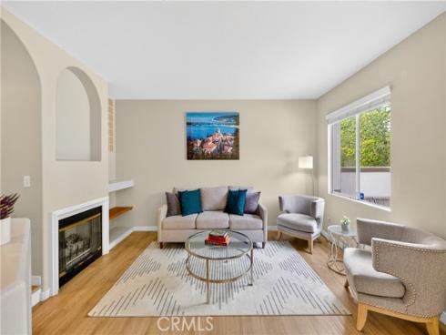2329  Sunningdale  , Tustin, CA