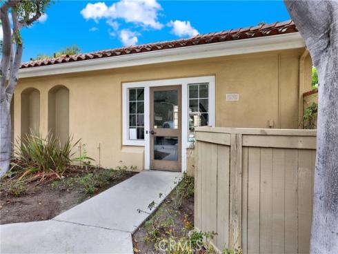 154  Gallery  , Tustin, CA