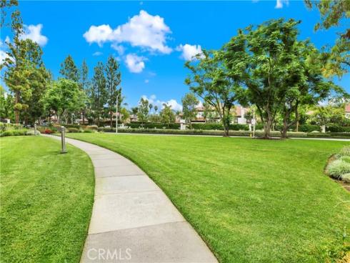 154  Gallery  , Tustin, CA