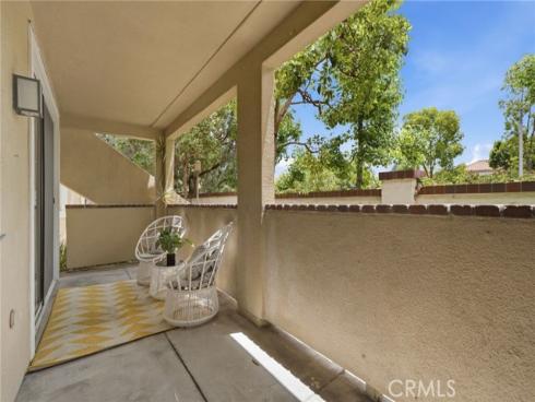 225  Gallery  , Tustin, CA
