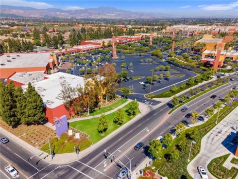 2756  Monza  , Tustin, CA