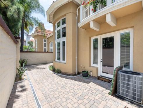 2493  Tequestra  , Tustin, CA