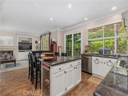 2573  Newman  , Tustin, CA