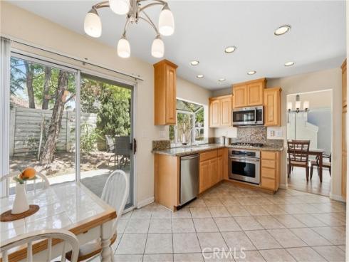 2051  Pueblo  , Tustin, CA