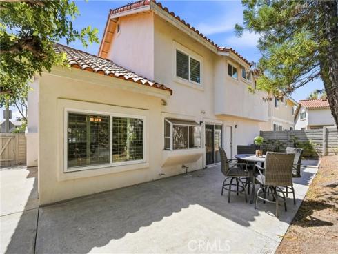 2051  Pueblo  , Tustin, CA