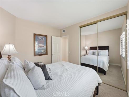 2051  Pueblo  , Tustin, CA
