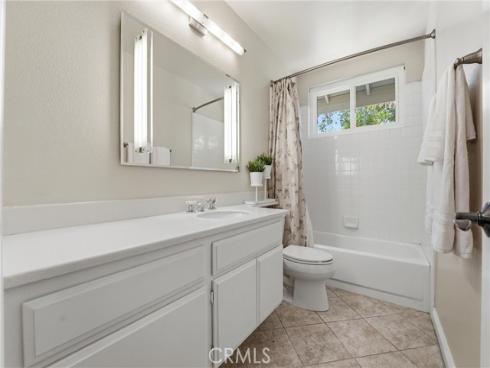 2051  Pueblo  , Tustin, CA