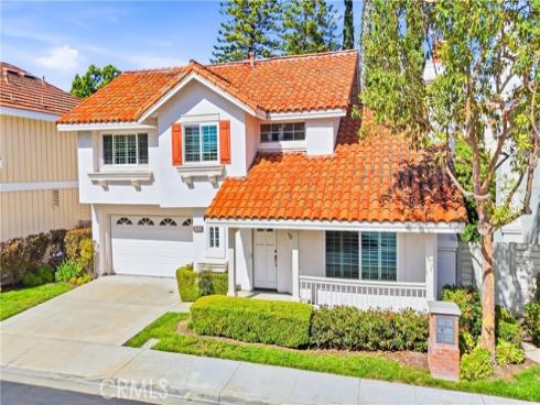 2051  Pueblo  , Tustin, CA