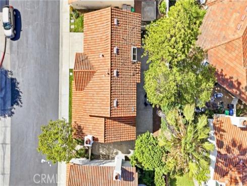 2051  Pueblo  , Tustin, CA