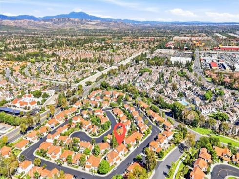 2051  Pueblo  , Tustin, CA
