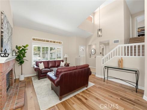 2051  Pueblo  , Tustin, CA