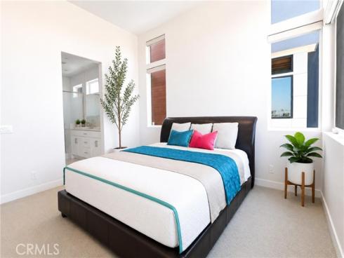 253 Waypoint , Tustin, CA