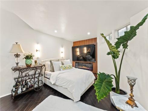 12709 Trent Jones Lane, Tustin, CA