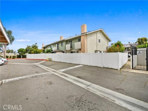1192  Mitchell  78 , Tustin, CA