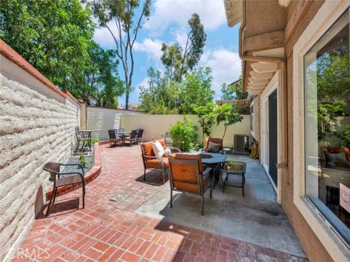 2404 Calle Andorra , Tustin, CA