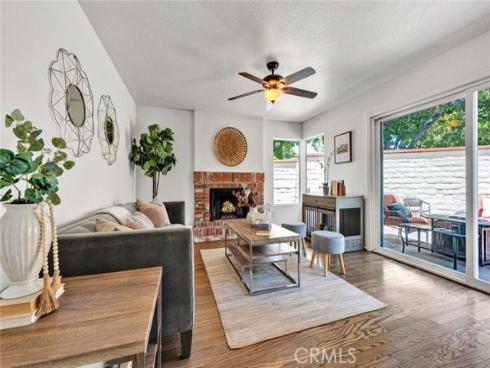 2404 Calle Andorra , Tustin, CA
