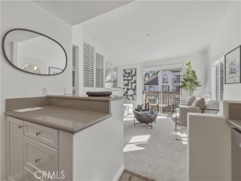 2960  Champion  805 , Tustin, CA
