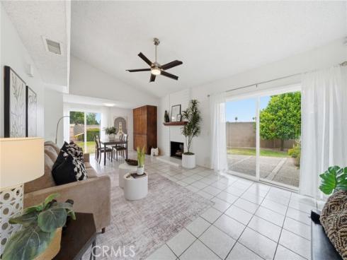 14352 Kipling Lane, Tustin, CA