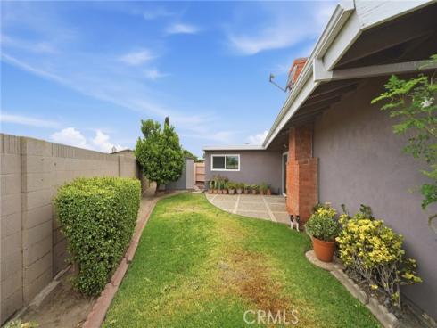 14352 Kipling Lane, Tustin, CA
