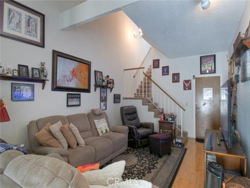 1042 Walnut D Street, Tustin, CA