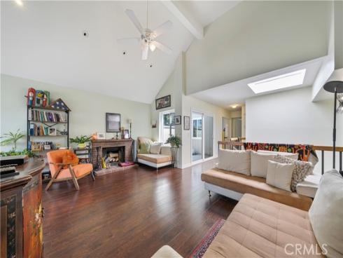 15732 S B A , Tustin, CA