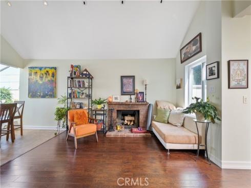 15732 S B A , Tustin, CA