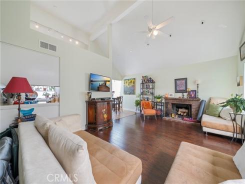 15732 S B A , Tustin, CA